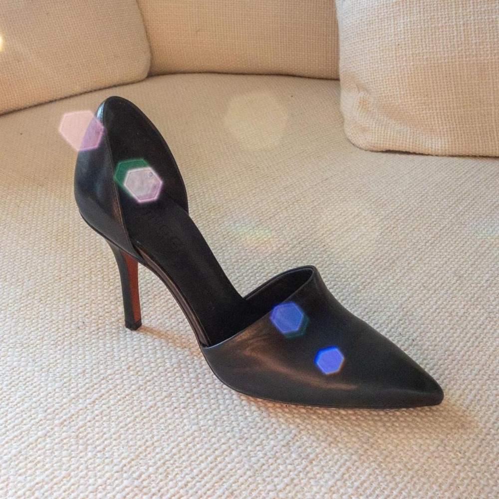 Vince Claire Choked Up Leather D'Orsay Pumps - Picture 5 of 5